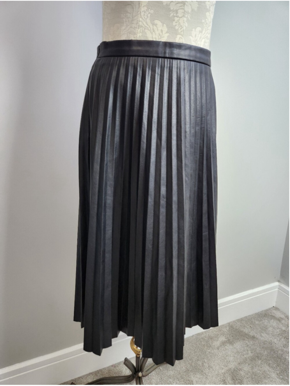 🆕 Faux Leather Pleated 7 For All Man Kind Midi Skirt Sz M Dark Academia Baddie - Picture 3 of 10